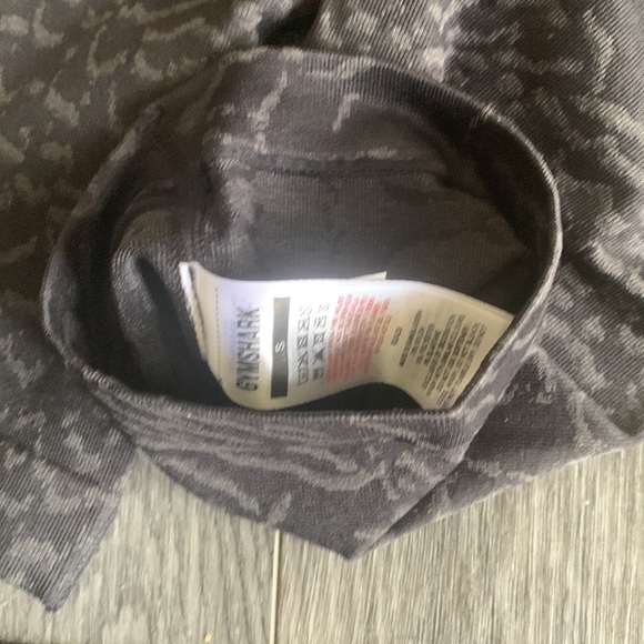 Gymshark adapt animal camo shorts S - Picture 3 of 3